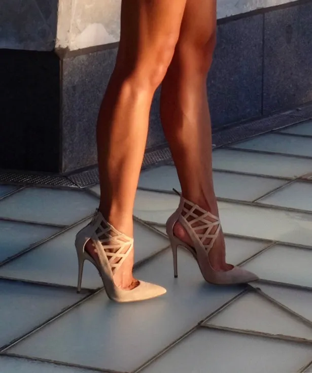 ALANA CREAM SUEDE PUMPS