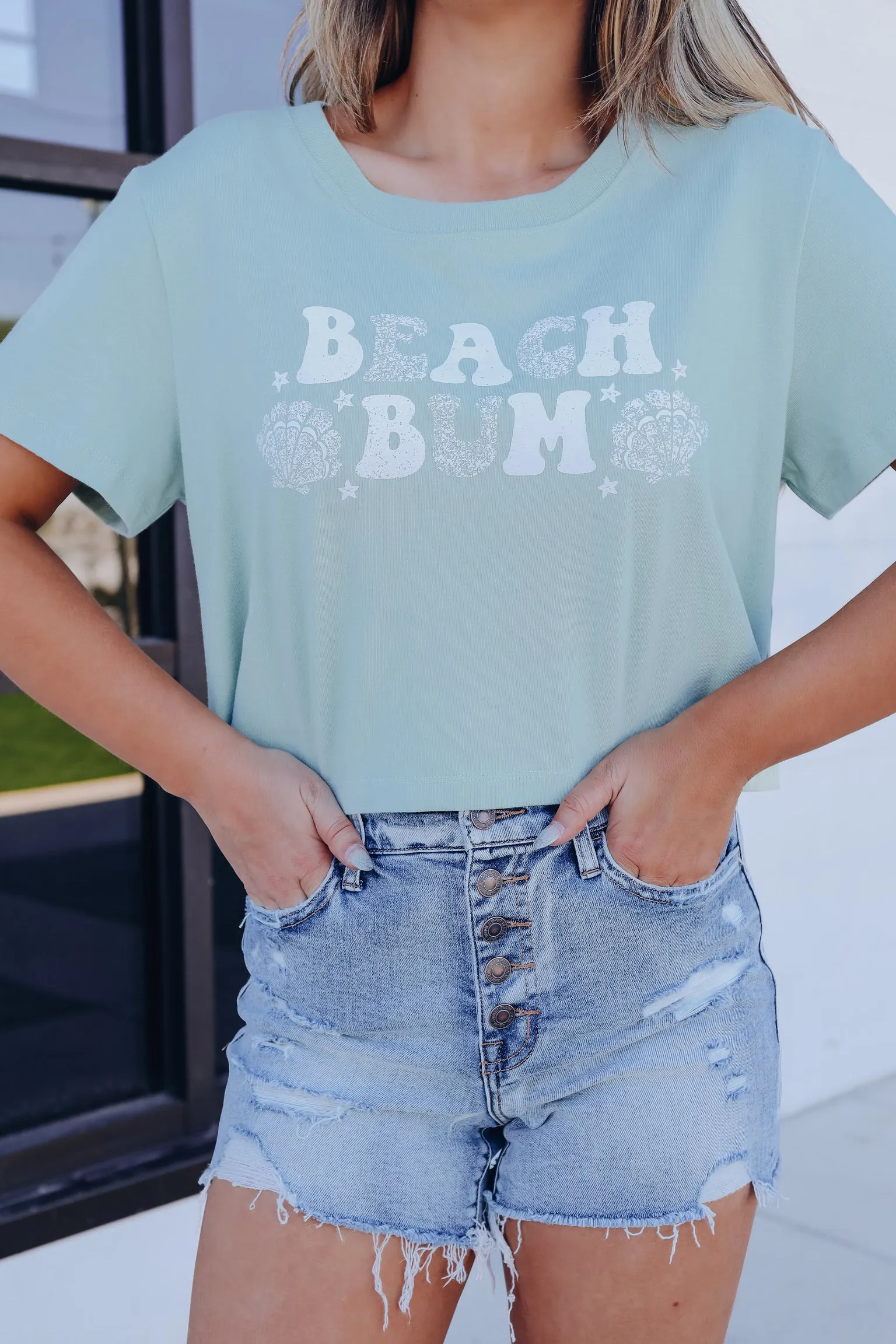Beach Bum Cropped Graphic Tee - Mint