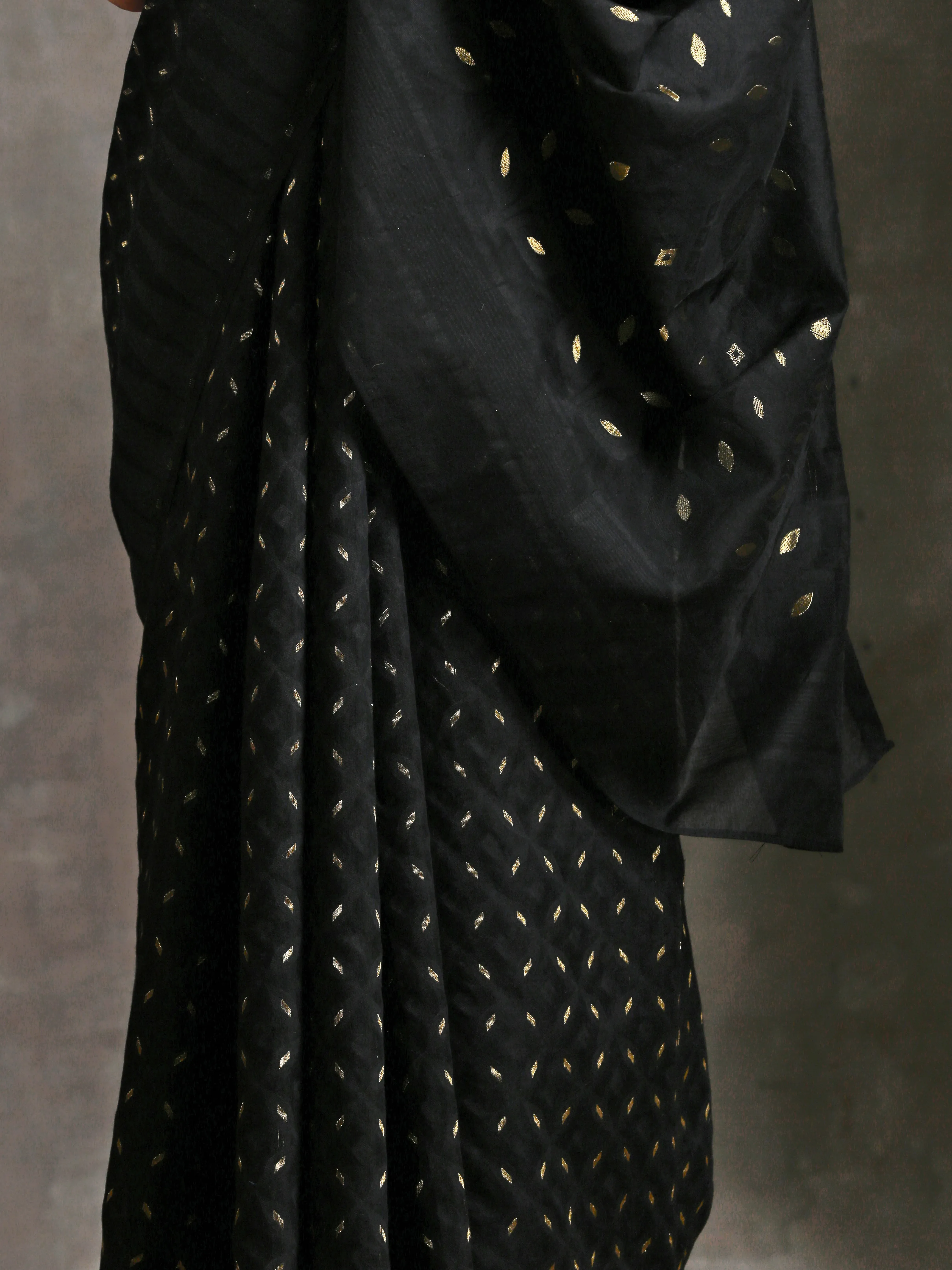 Black & Gold Dhakai Handloom Saree