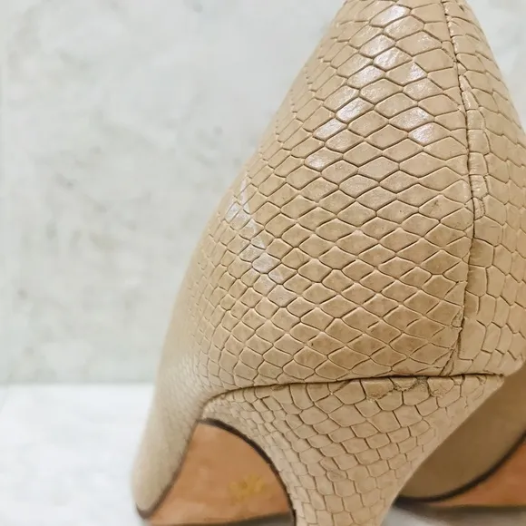 COLE HAAN {10.5} Pumps in Nude Faux Snakeskin