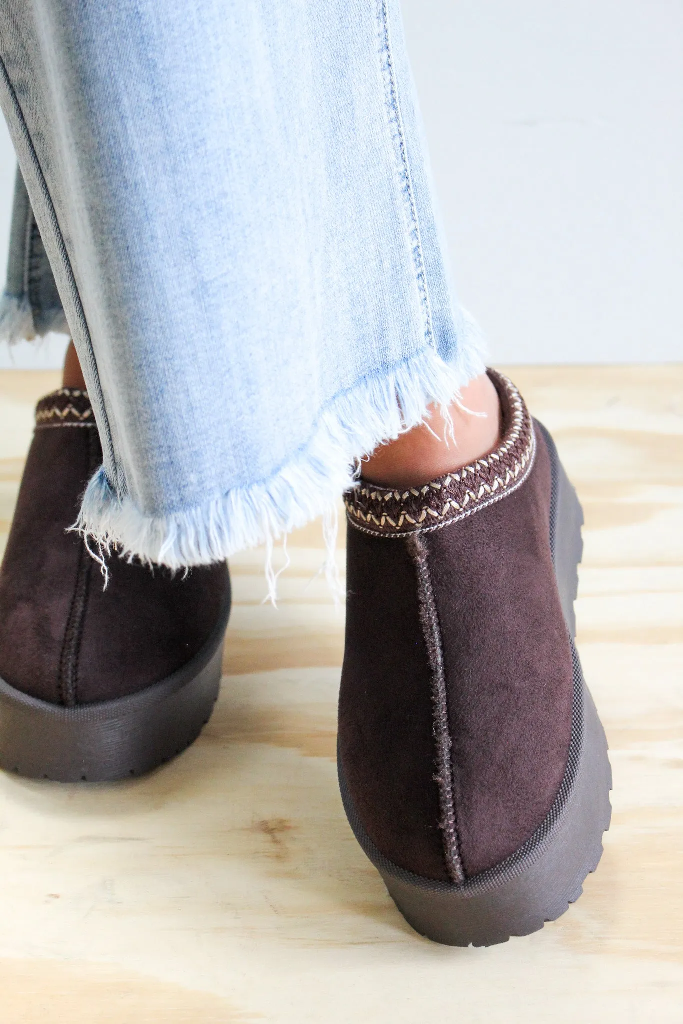 Cozy Cheer Platform Slip-On • Espresso Brown
