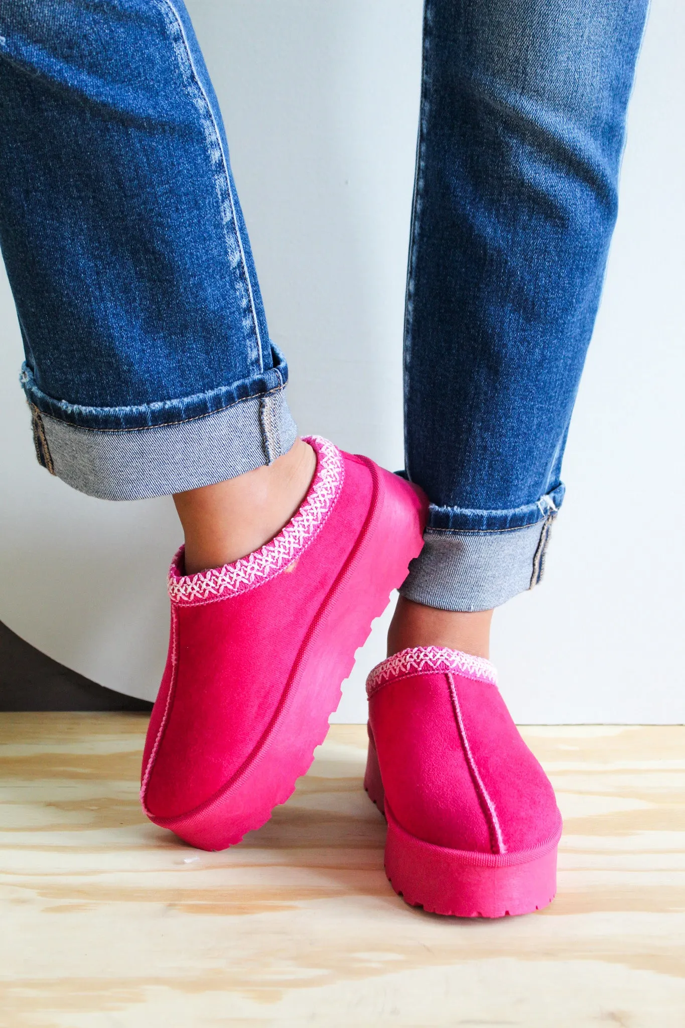 Cozy Cheer Platform Slip-On • Fuchsia