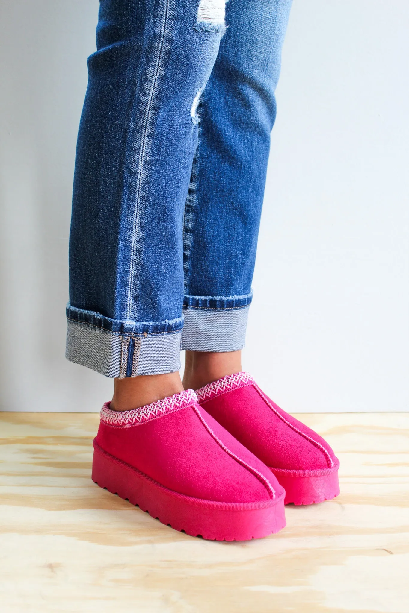 Cozy Cheer Platform Slip-On • Fuchsia