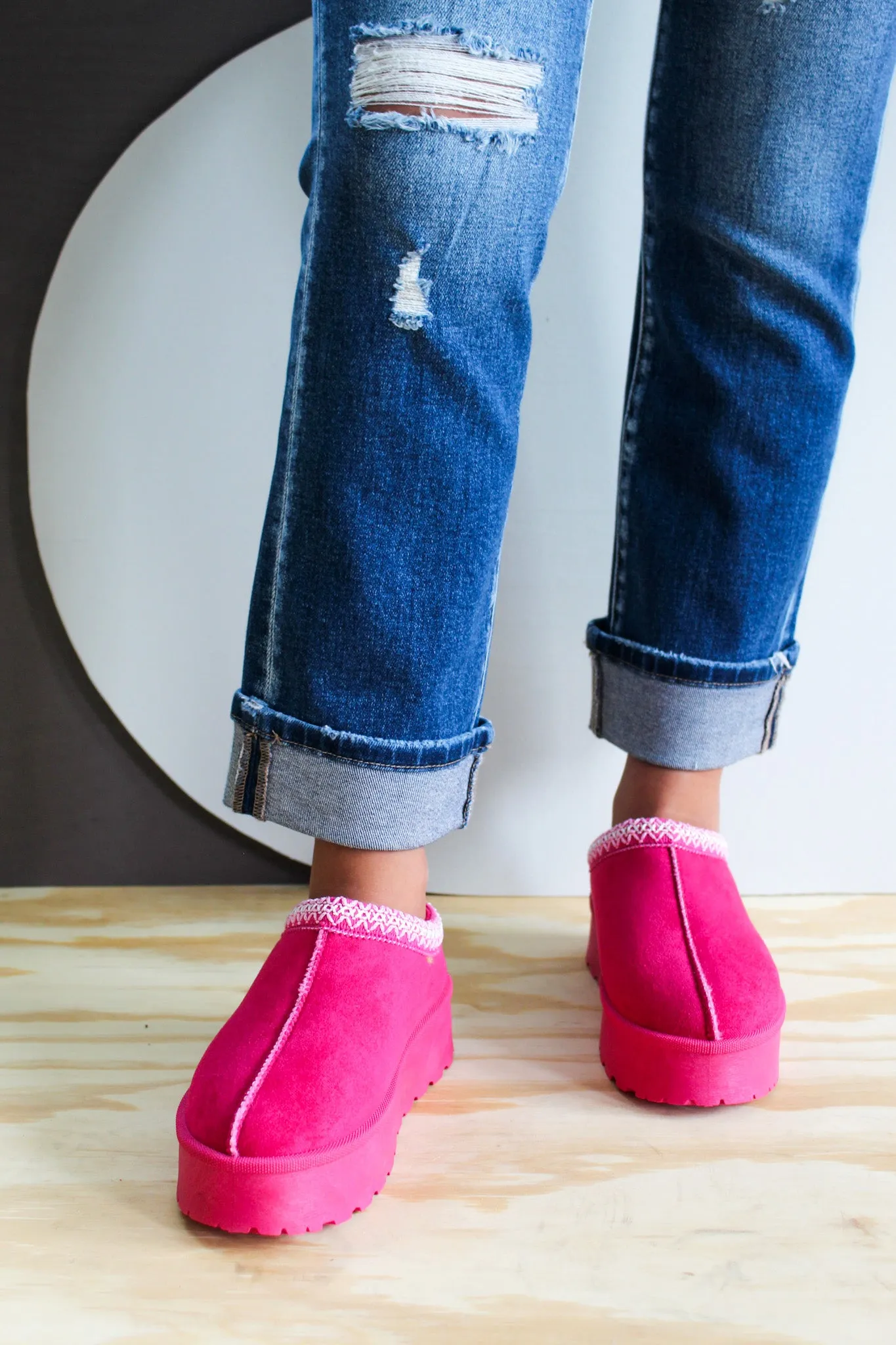 Cozy Cheer Platform Slip-On • Fuchsia