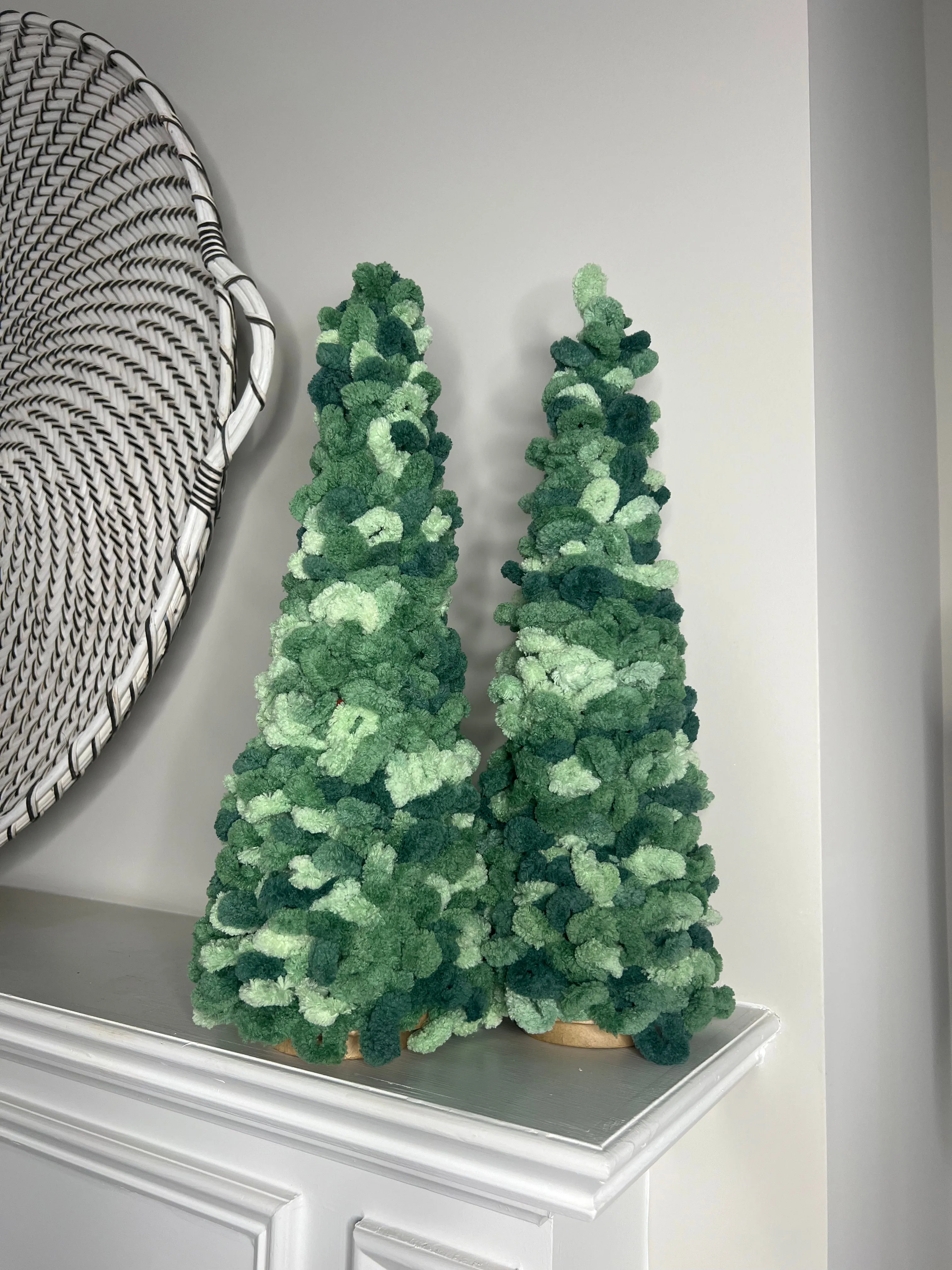 Cozy Christmas Tree Green