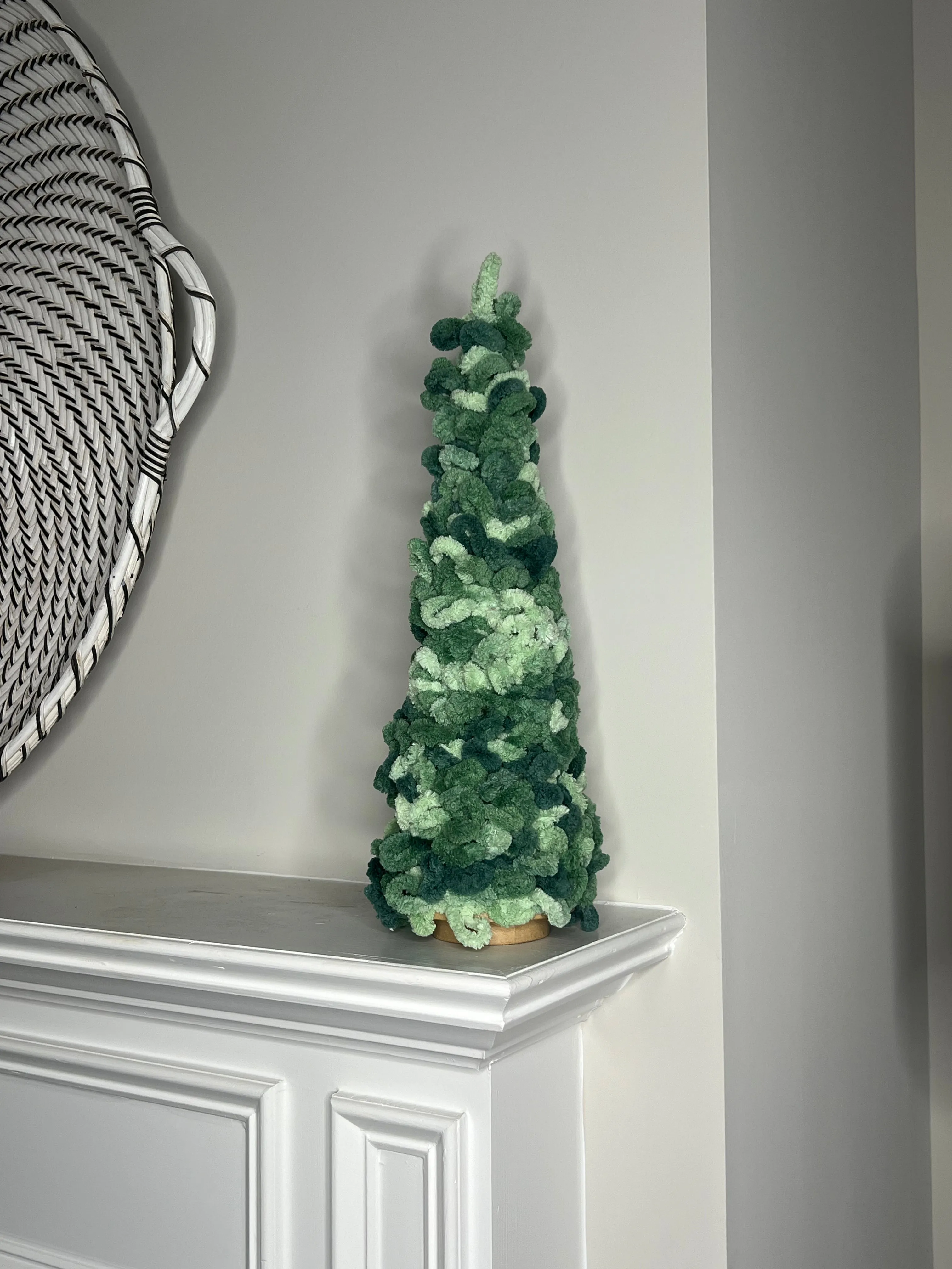 Cozy Christmas Tree Green
