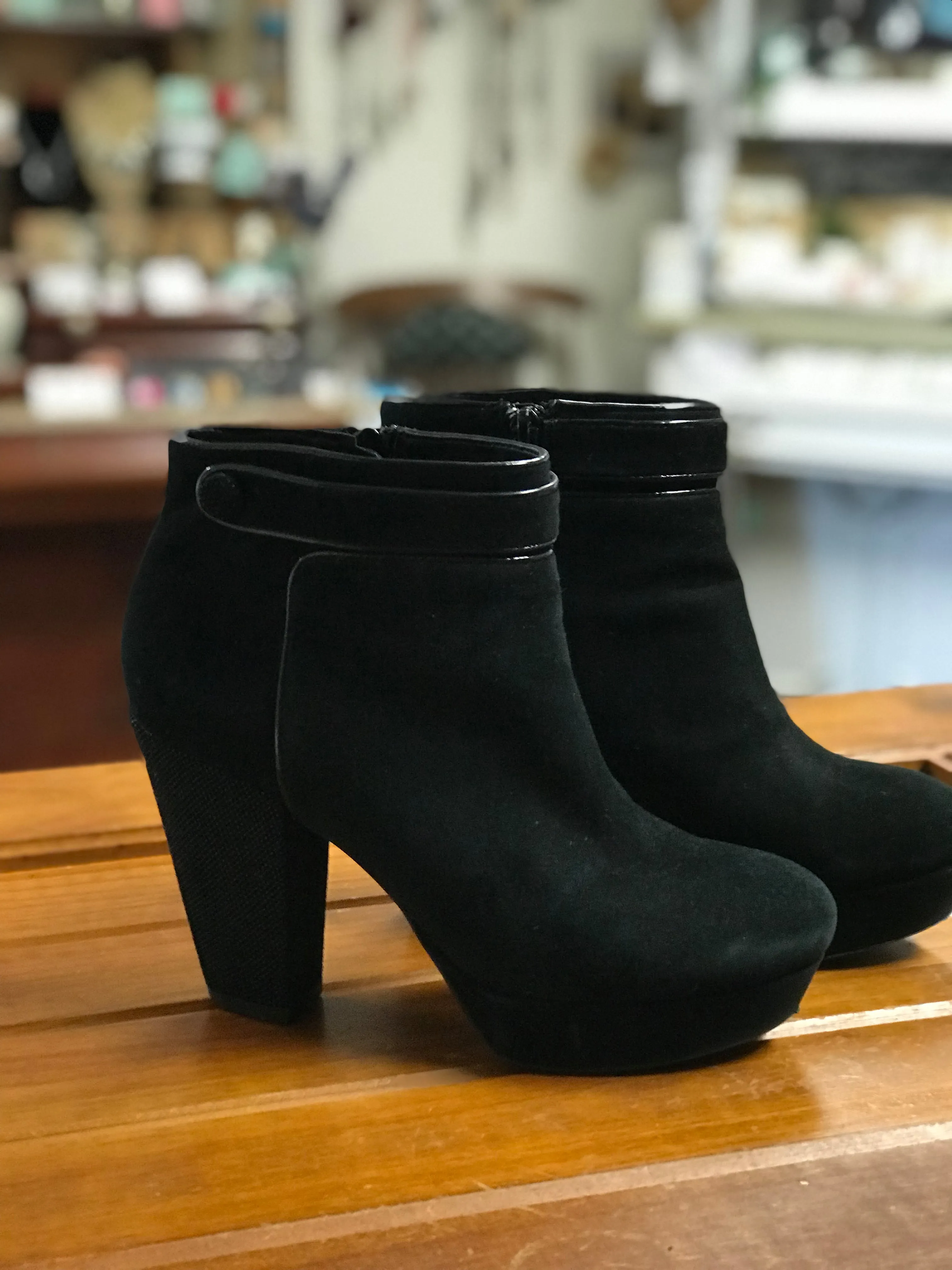 Gianni Bini Black Booties