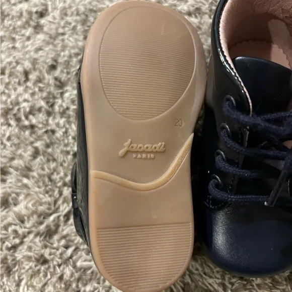 Jacadi baby girls shoes size 20  US size 5 navy blue booties