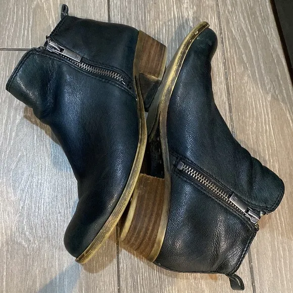 Lucky brand Black Booties with double zippers Leather upper women’s 5.5 Lk Basel