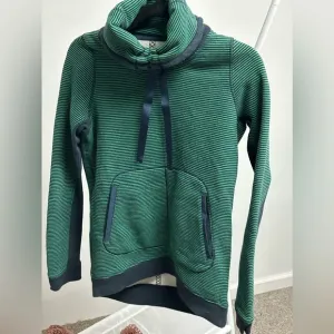 Lululemon Avenue Hyper Stripe Pullover
