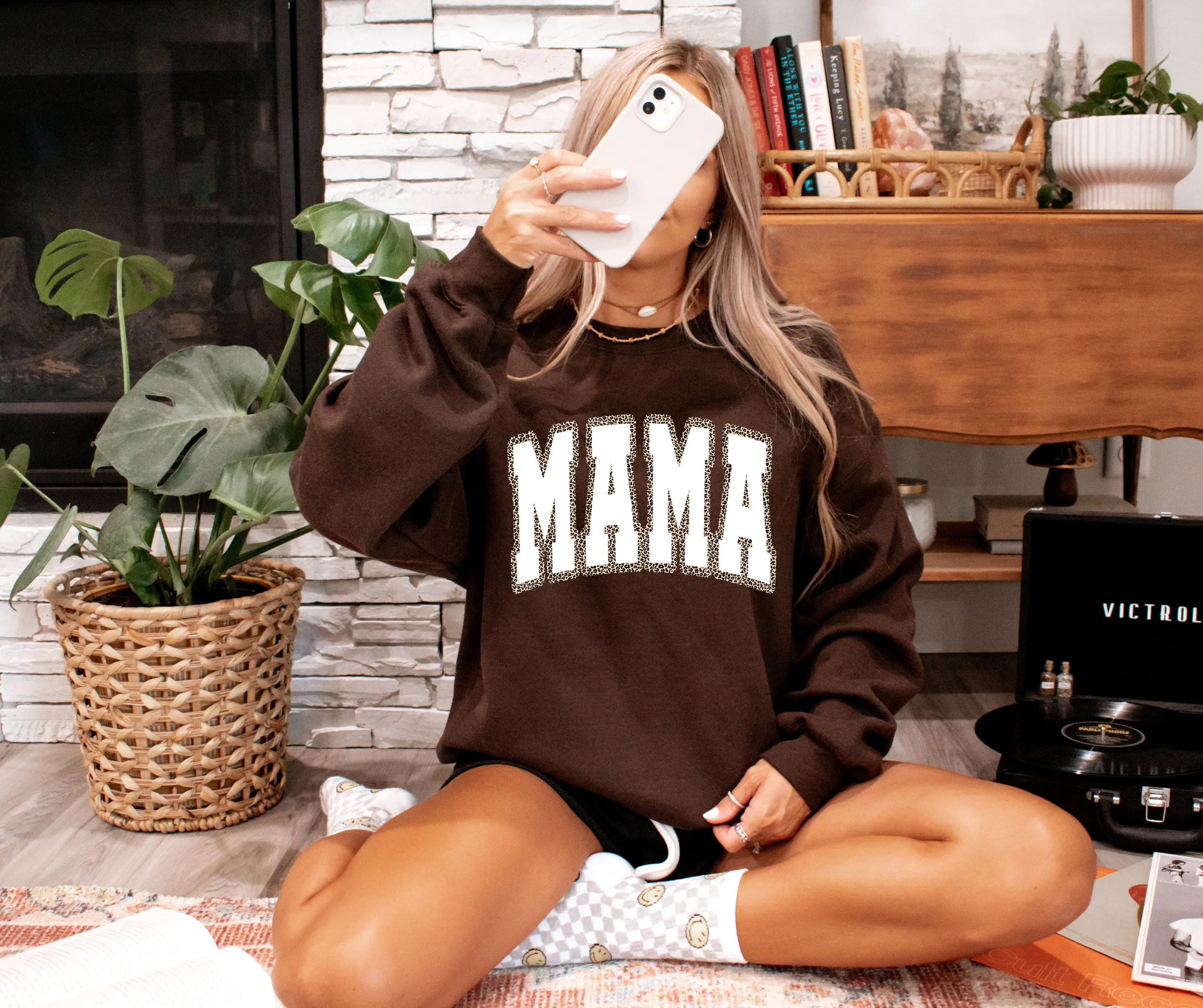 Mama Leopard Outlined Brown Sweatshirt