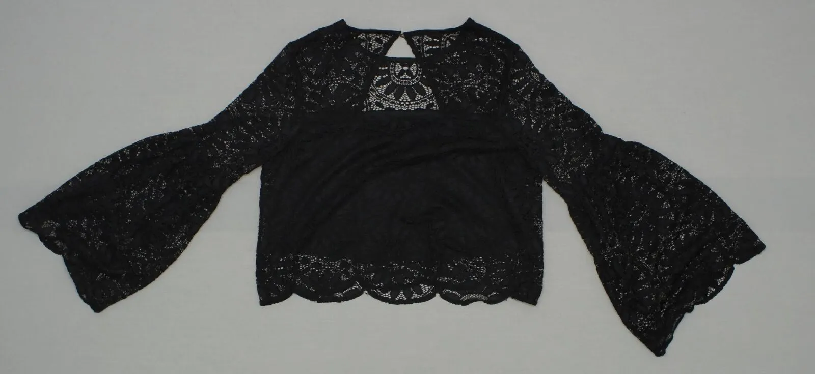 New Xhilaration Juniors Lace Bell-Sleeve Blouse Shirt Top Large