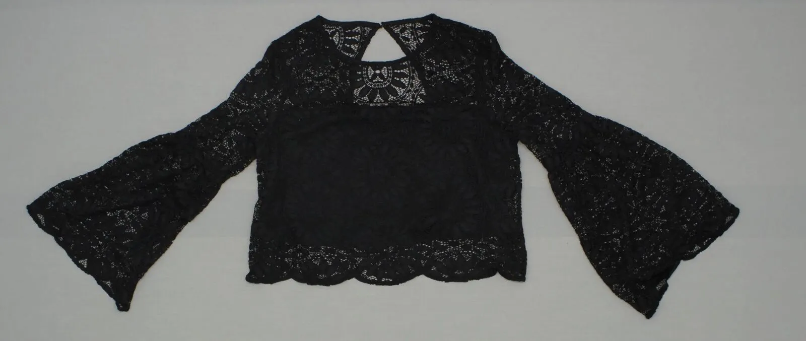 New Xhilaration Juniors Lace Bell-Sleeve Blouse Shirt Top Large