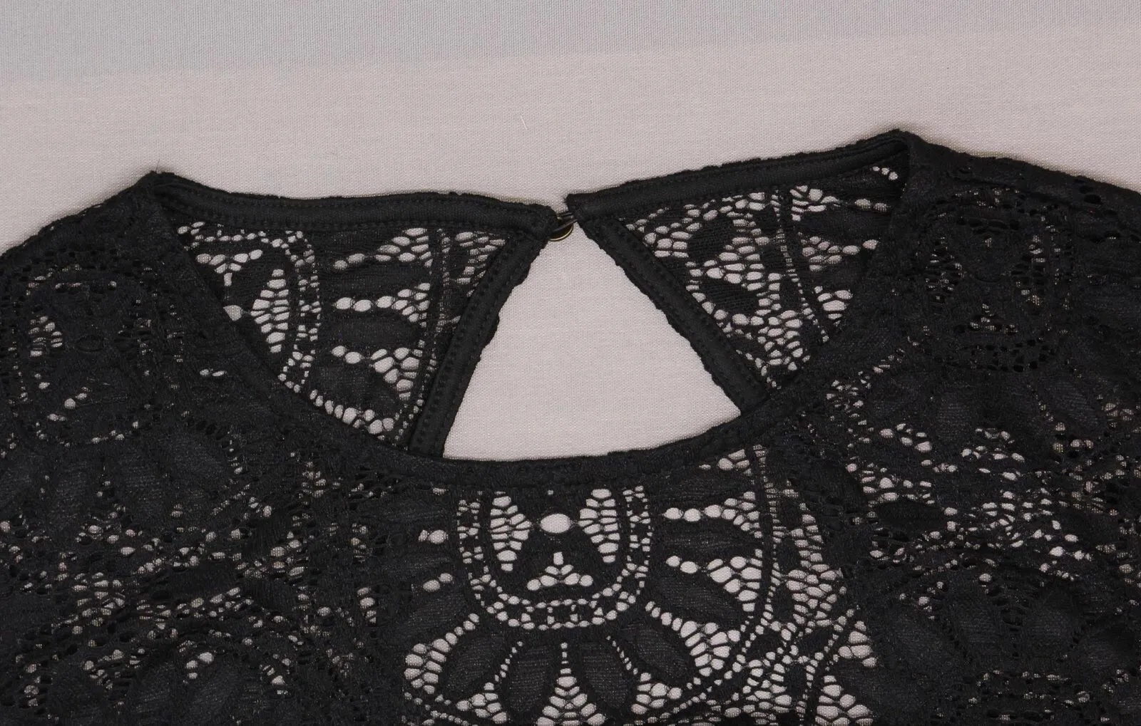 New Xhilaration Juniors Lace Bell-Sleeve Blouse Shirt Top Large