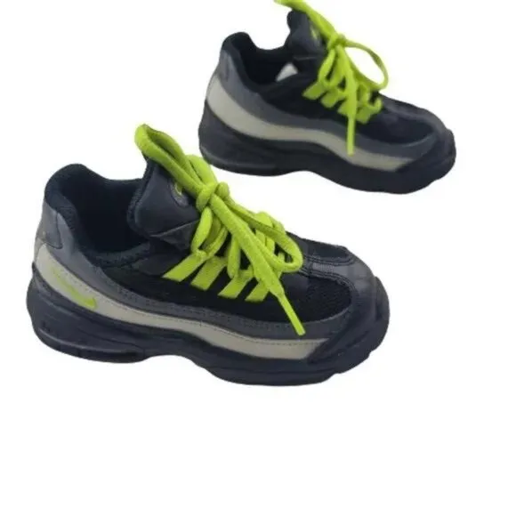 Nike Boys Air Max 95 Black Volt Sneakers Size 9