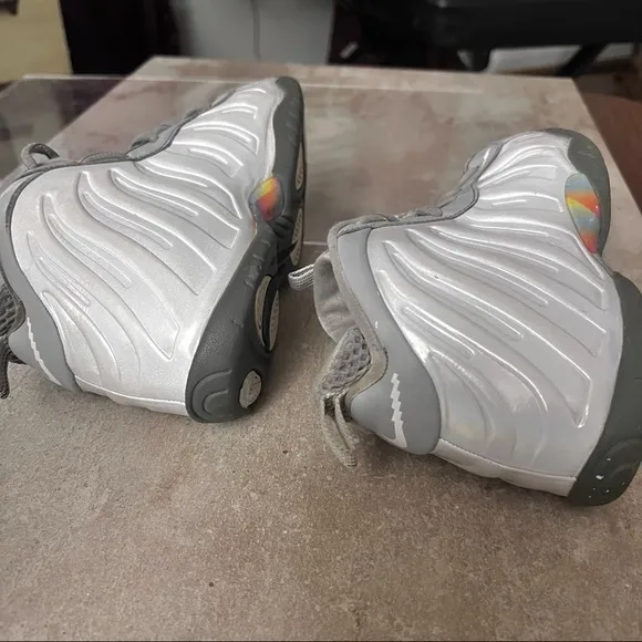 Nike Little Posite One Mid Rainbow Pixel - CU1055-001 (Youth 2Y)