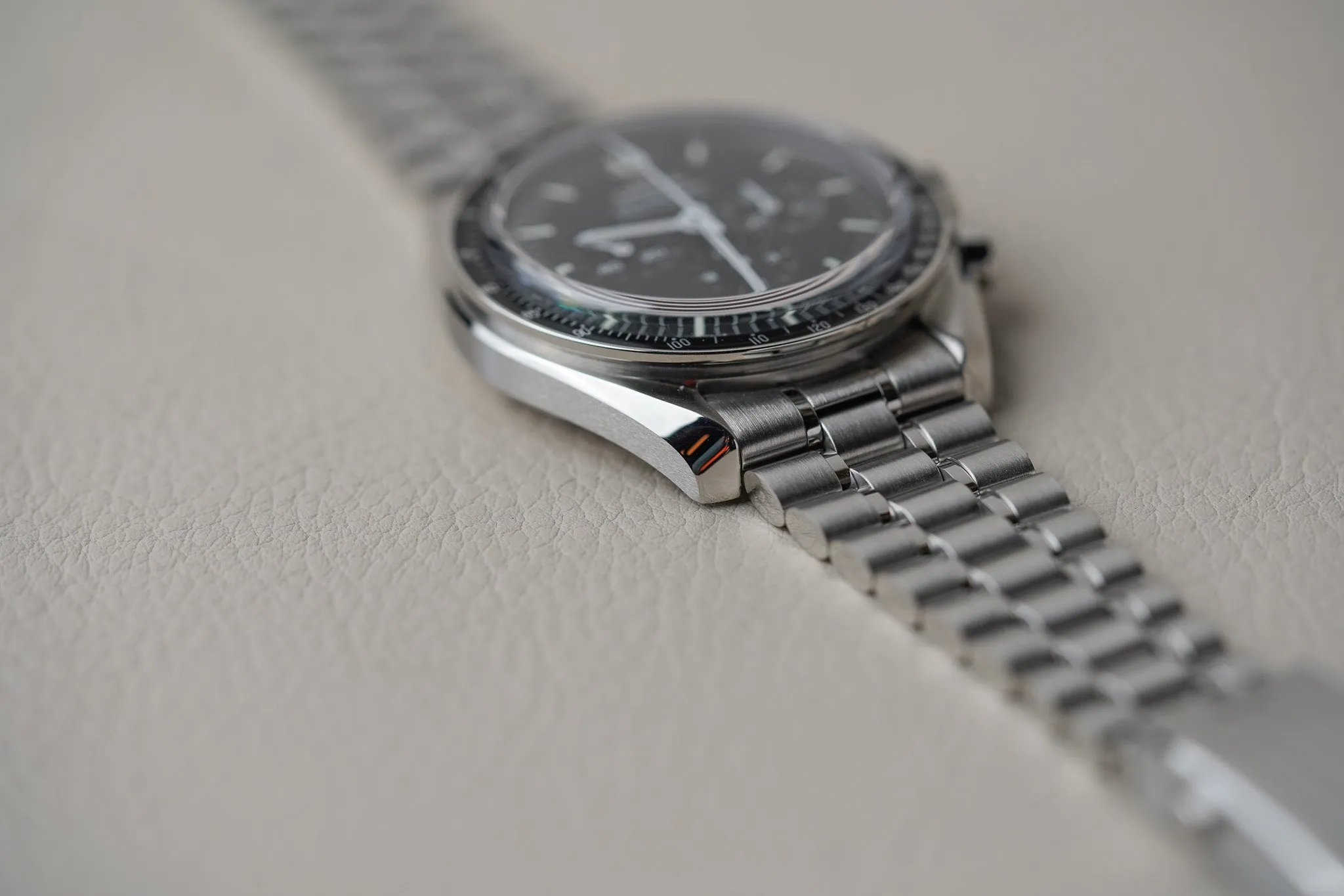 Omega Speedmaster Sapphire Sandwich 310.30.42.50.01.002