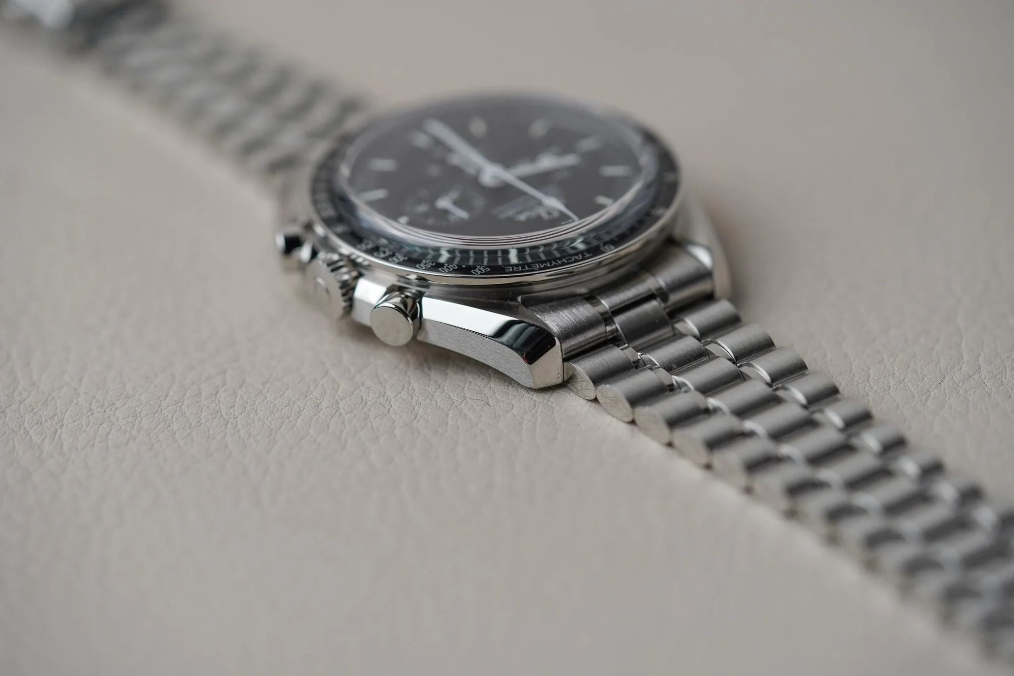 Omega Speedmaster Sapphire Sandwich 310.30.42.50.01.002