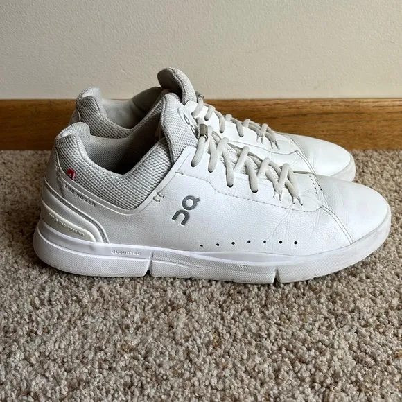 On Running Men's The Roger Advantage White Leather Sneakers Men’s US 8 Eu 41