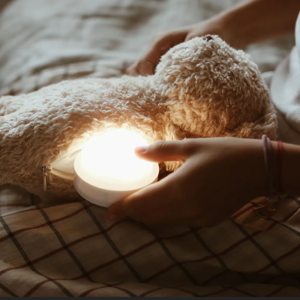 Organic Cotton Humming Bear with Night Light (Sand)