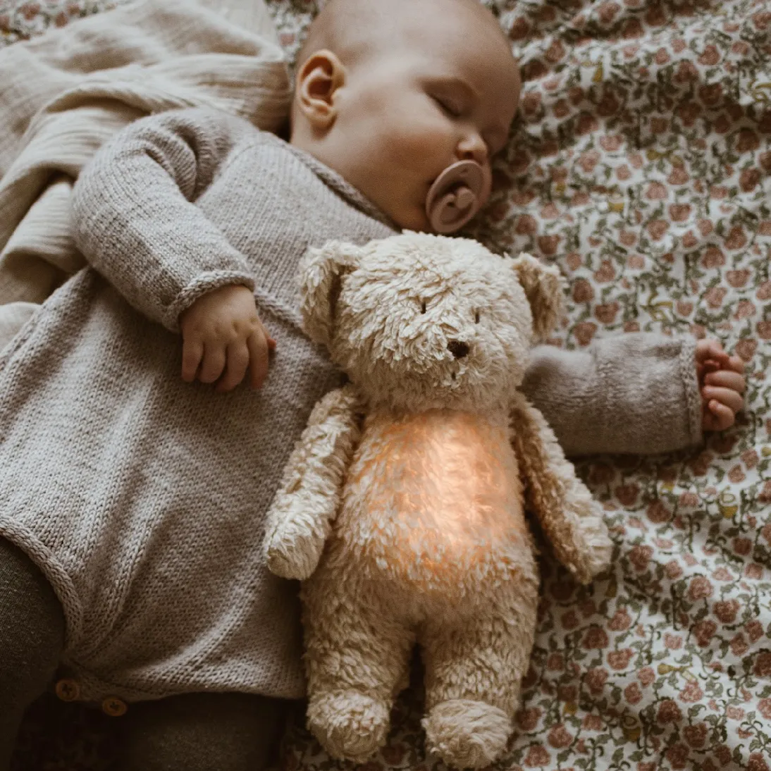 Organic Cotton Humming Bear with Night Light (Sand)