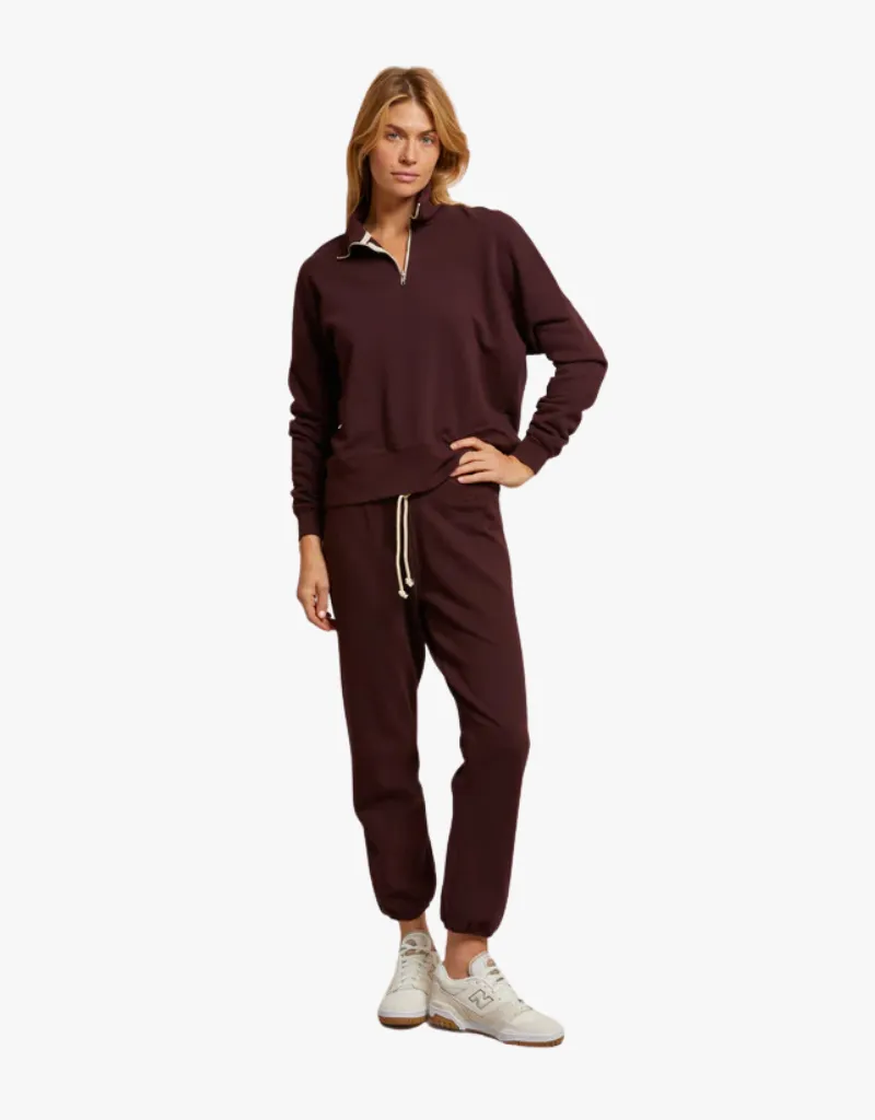 Perfect White Tee Toni French Terry Joggers in Blackberry