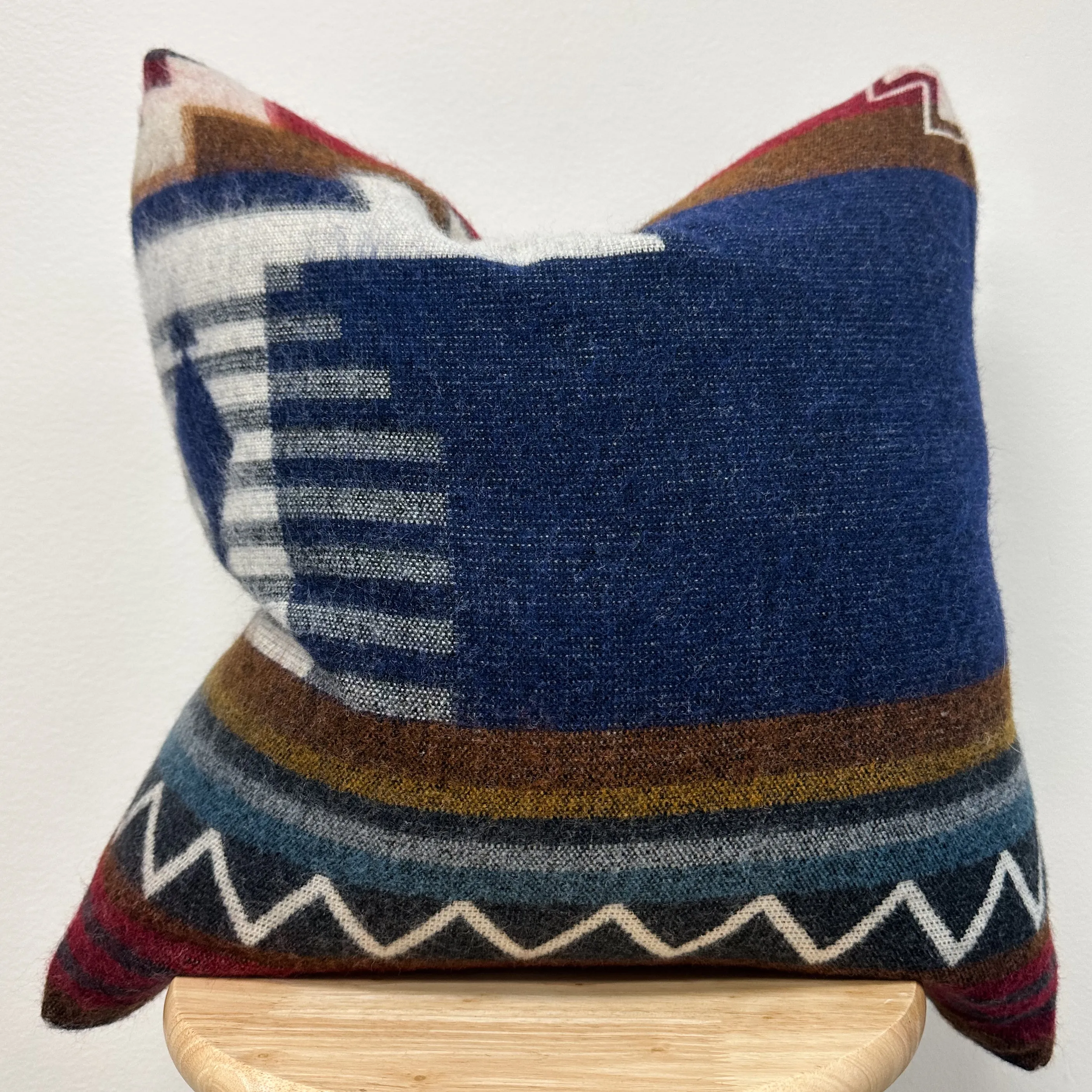 Portoviejo Navy Blue Pillow Cover