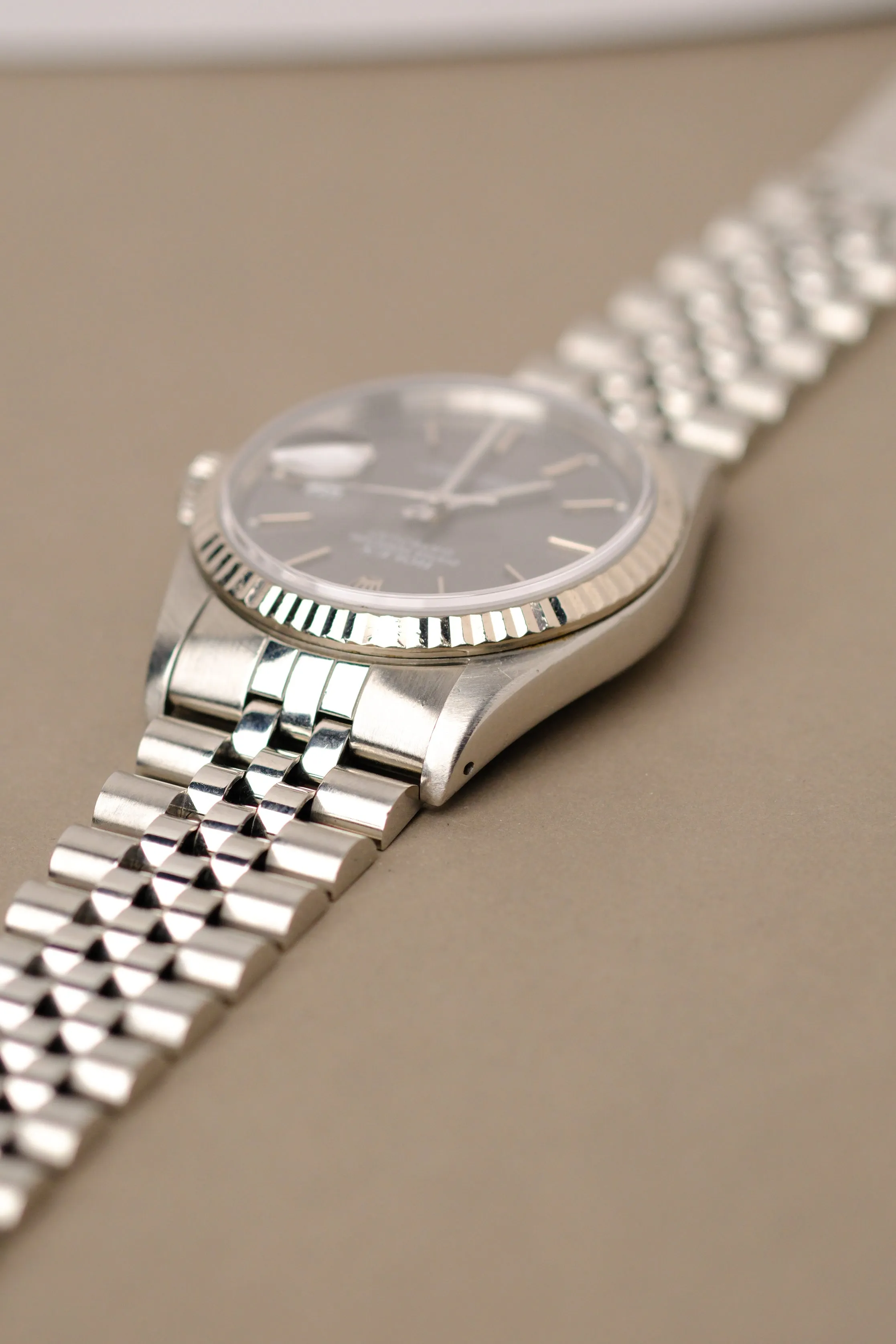 Rolex Datejust 16234 Grey 'Chapter Ring' Dial w/Box & Papers