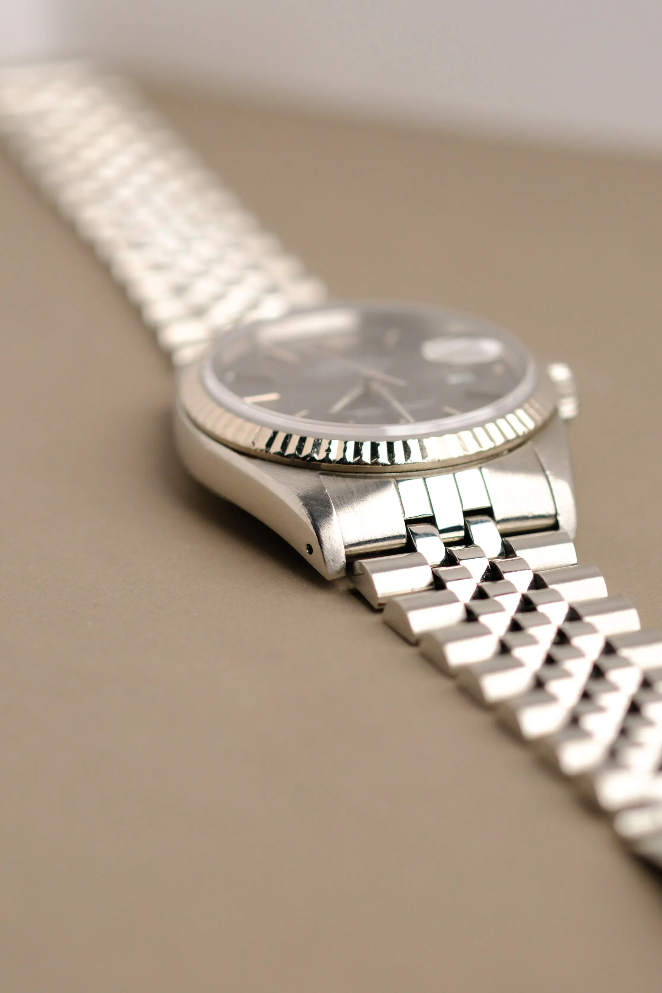 Rolex Datejust 16234 Grey 'Chapter Ring' Dial w/Box & Papers