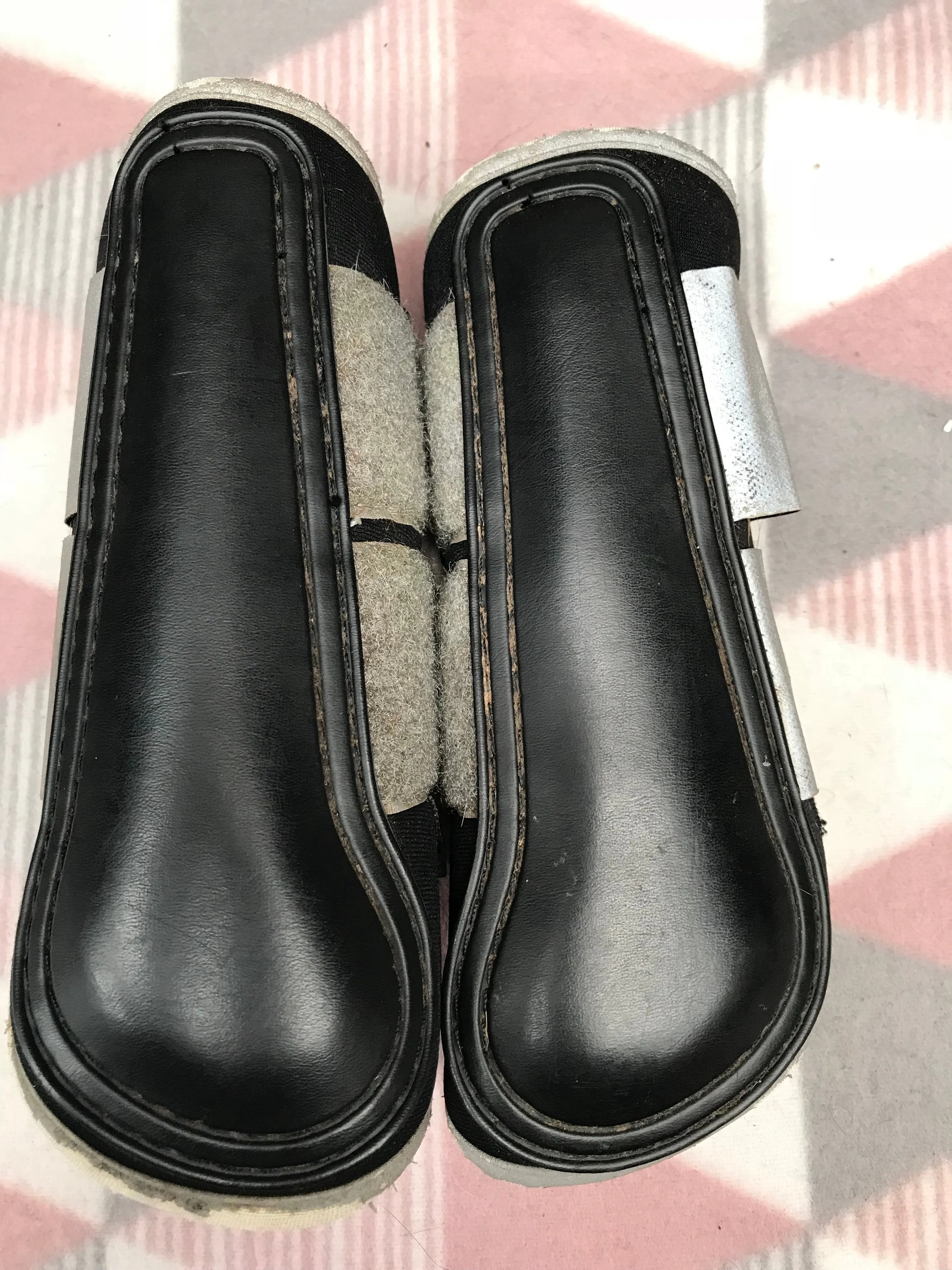 Shires black high vis brushing boots size small pony FREE POSTAGE