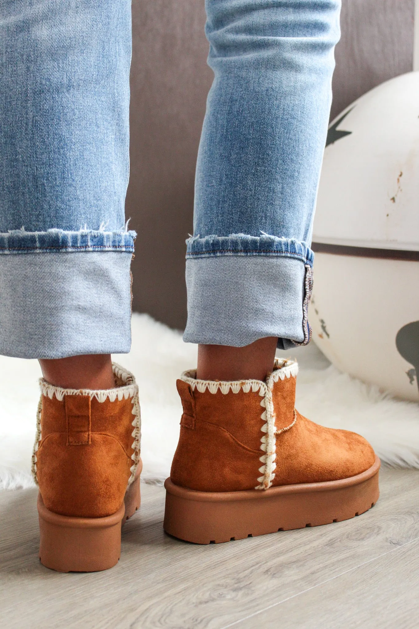 Step Out Stitched Platform Boot • New Tan