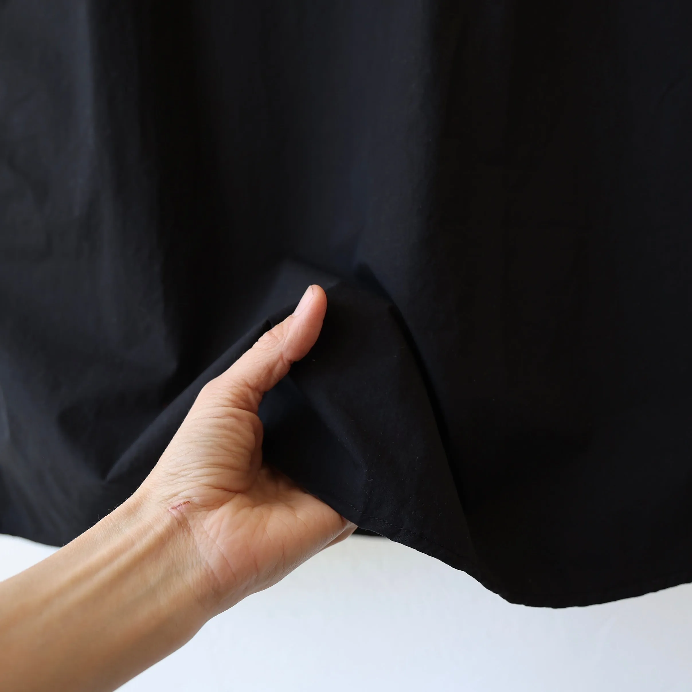Sula Plain Dress - Black