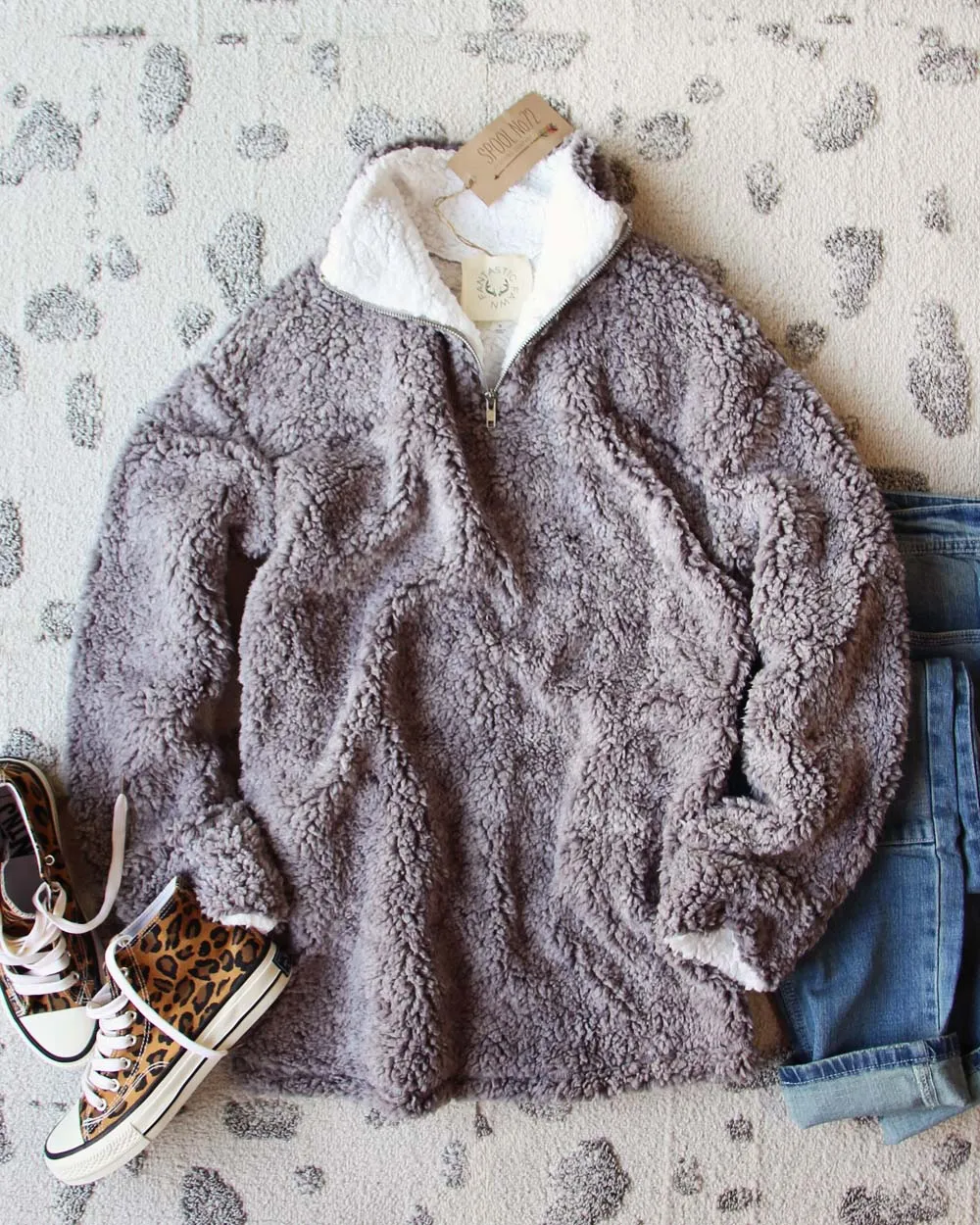 Teddy Cozy Pullover in Gray