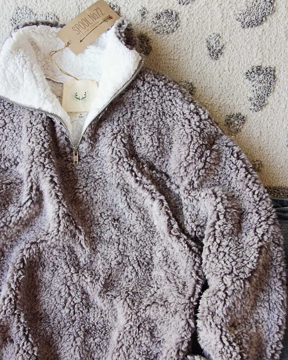 Teddy Cozy Pullover in Gray