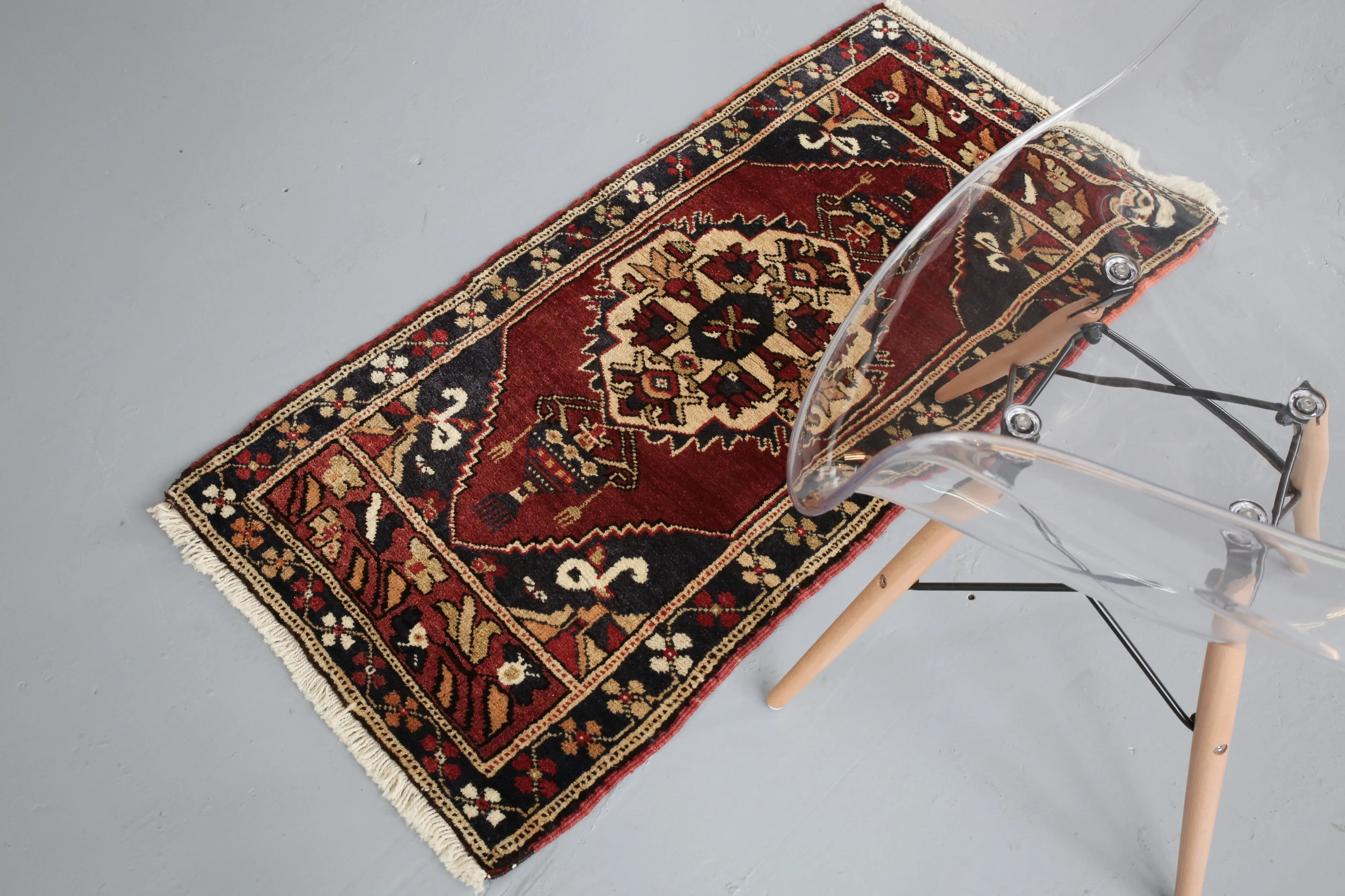 Vintage Mini Turkish Rug 2ftx4ft